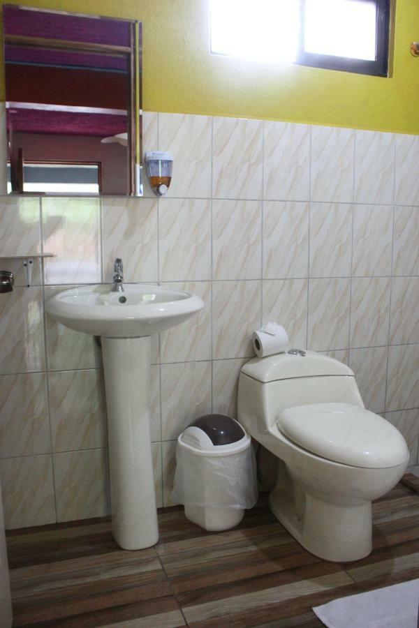 Cabinas Cascada Rio Celeste Bijagua Bagian luar foto